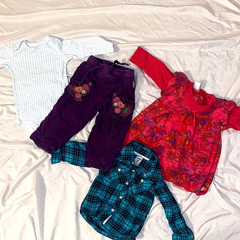 ✨LOT: 12 Month Girl Clothes